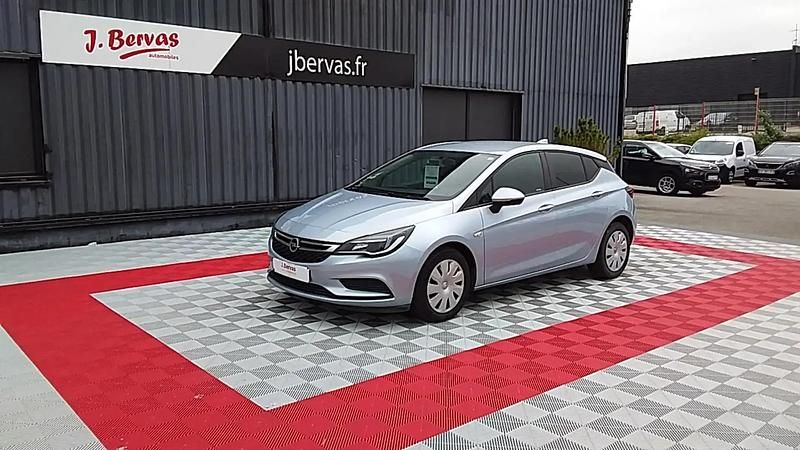 Gris Occasion 2017 Opel Astra Berline | 9 990 € - Image 1/4