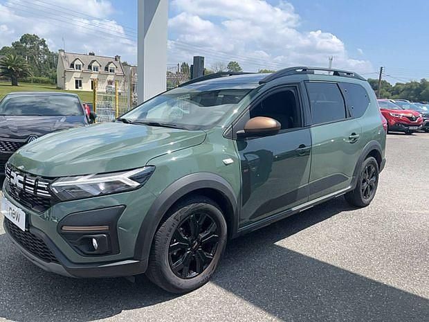 Vert Utilisé 2024 Dacia Jogger Extreme | 21 990 € (Prix juste) - Image 1/4