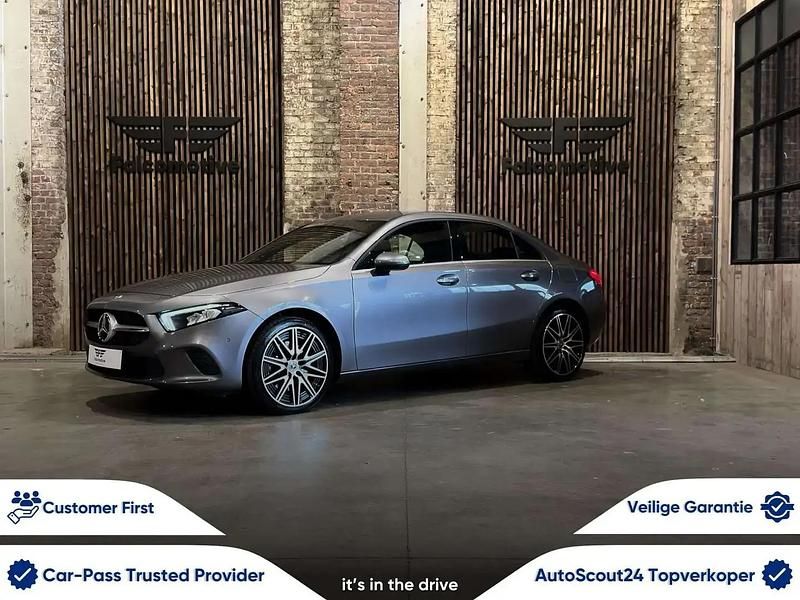 Gris Utilisé 2021 Mercedes A250 Style Berline | 25 900 € (Prix juste) - Image 1/4
