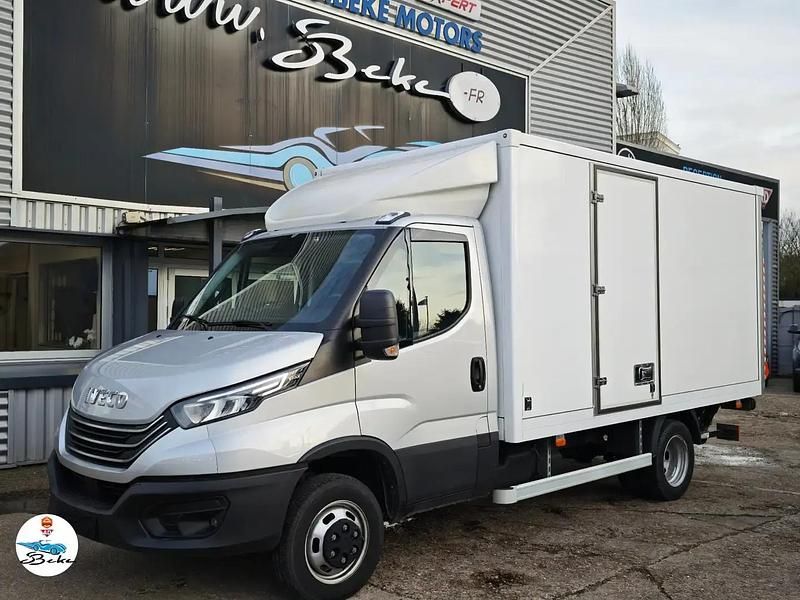 Occasion Iveco Daily 209 ch (153 kW) 2023 Gris Van
