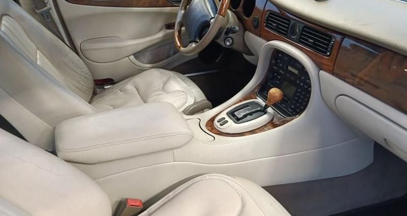 Occasion Jaguar XJ8 243 ch (178 kW) 2000 Berline