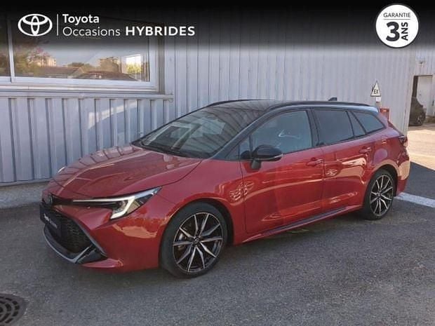 Rouge Utilisé 2024 Toyota Corolla Sport | 30 990 € (Prix cher) - Image 1/4