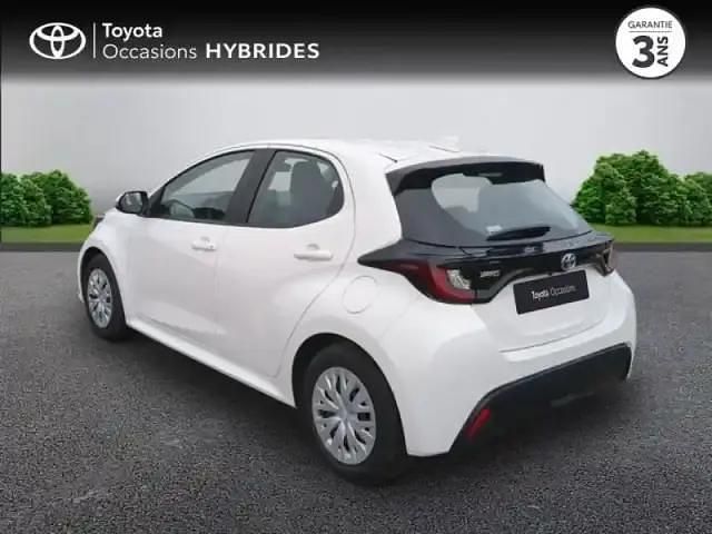 Occasion Toyota Yaris Hybrid 116 ch (85 kW) 2023 Blanc Berline