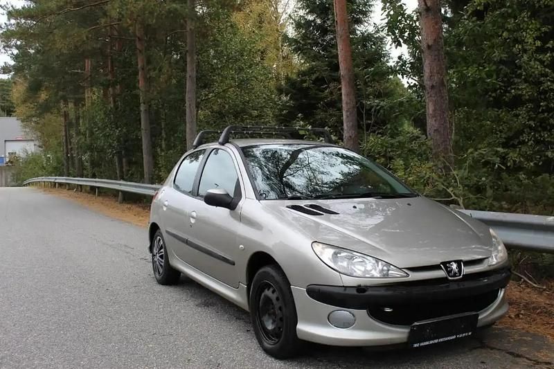 Utilisé 2007 Peugeot 206 Berline | 900 € (Super prix) - Image 1/4