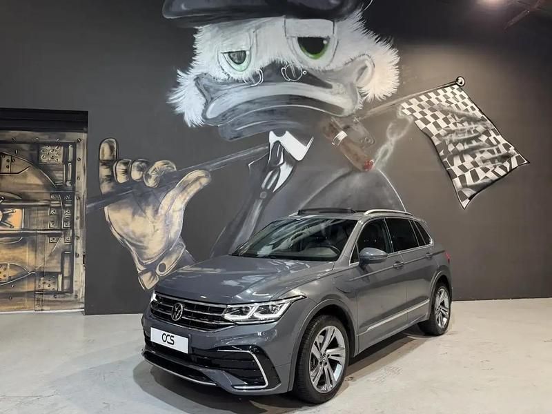 Gris Utilisé 2021 VW Tiguan Exclusive SUV | 35 990 € (Prix assez cher) - Image 1/4