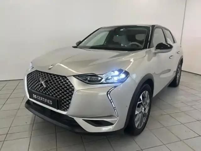 Gris artense (m) Occasion 2019 DS Automobiles DS3 Crossback E-Tense Grand Chic SUV | 16 990 € - Image 1/4