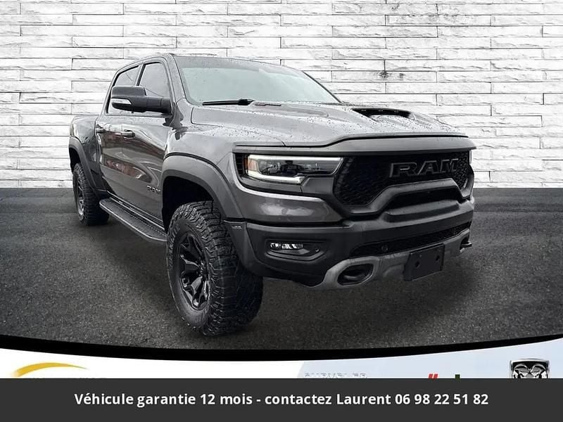 Gris Utilisé 2022 Dodge Ram Pick-up | 106 016 € (Prix juste) - Image 1/4