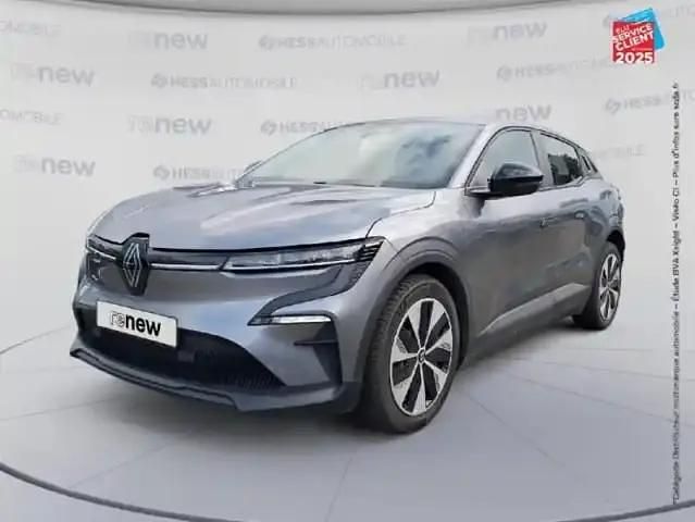 Gris schiste Utilisé 2022 Renault Mégane Evolution SUV | 21 999 € (Prix juste) - Image 1/4