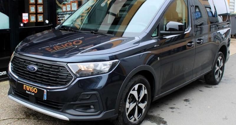 Occasion Ford Tourneo Active 114 ch (83 kW) 2024 Van