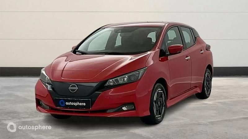 Rouge Occasion 2022 Nissan Leaf Acenta Citadine | 14 799 € (Prix juste) - Image 1/4