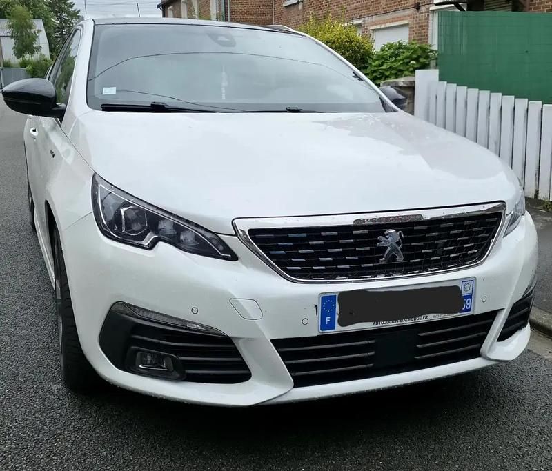 Utilisé 2018 Peugeot 308 GT-line Berline | 10 500 € (Prix juste) - Image 1/4