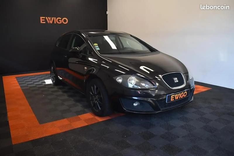 Noir Utilisé 2009 Seat Leon Berline | 4 990 € - Image 1/4