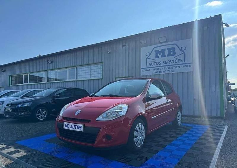 Occasion Renault Clio III 76 ch (55 kW) 2014 Rouge Citadine