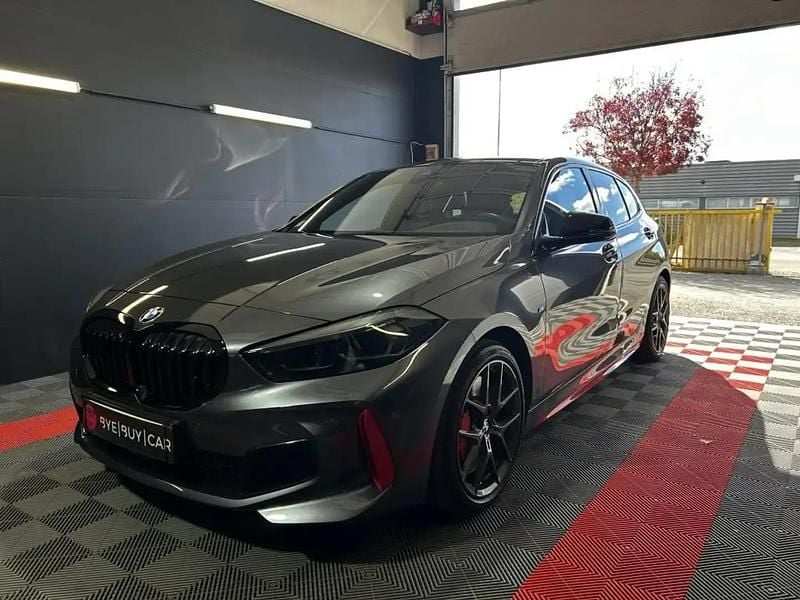 Gris Occasion 2021 BMW 128 Sport Line Berline | 35 990 € (Prix juste) - Image 1/4