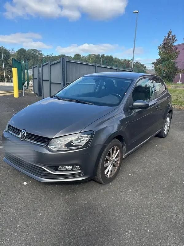 Utilisé 2015 VW Polo LOUNGE Berline | 11 800 € (Prix juste) - Image 1/4