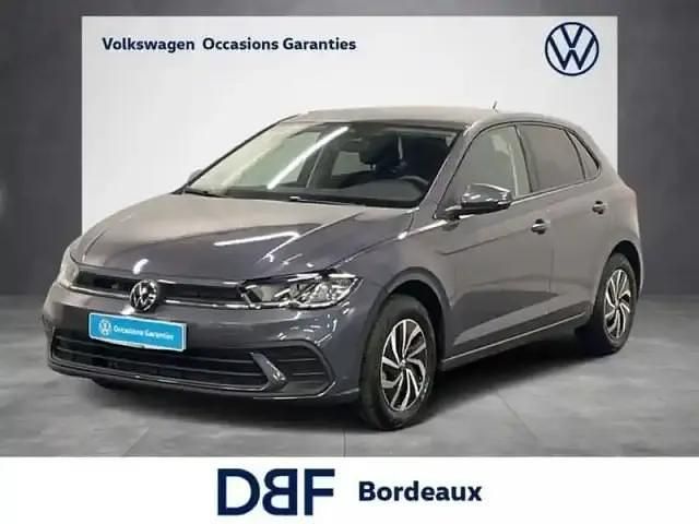 Gris Occasion 2025 VW Polo Edition Berline | 21 699 € (Prix juste) - Image 1/4