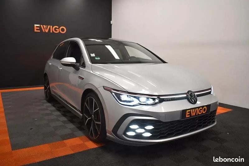 Gris Utilisé 2023 VW Golf VIII GTI Berline | 31 490 € (Bon prix) - Image 1/4