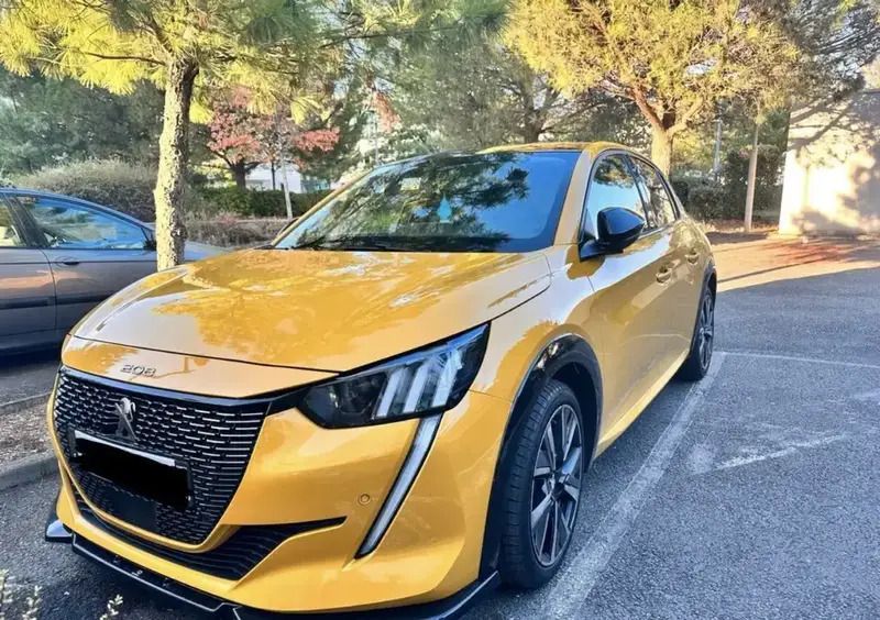 Utilisé 2020 Peugeot 208 GT-line Citadine | 13 000 € (Super prix) - Image 1/4