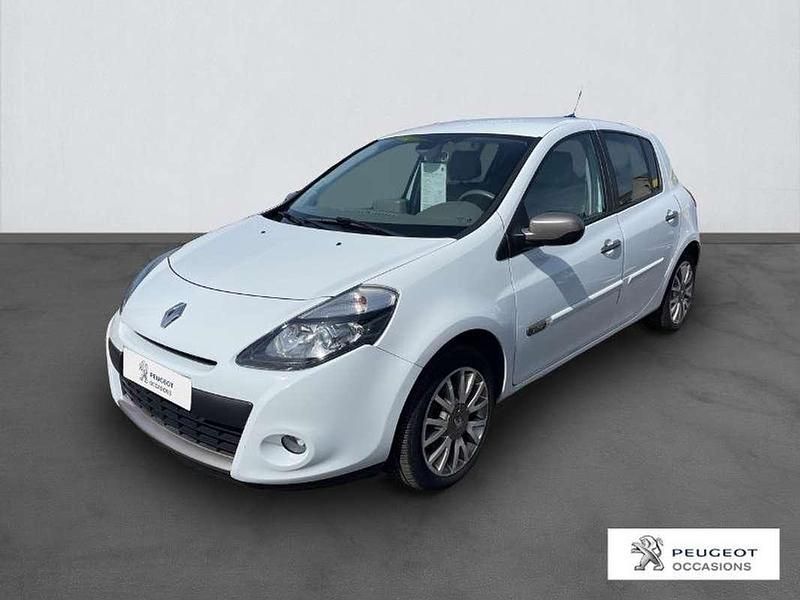 Occasion Renault Clio IV Initiale 105 ch (77 kW) 2012 Blanc Berline