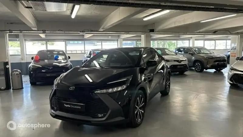 Utilisé 2025 Toyota C-HR Design SUV | 36 999 € - Image 1/4