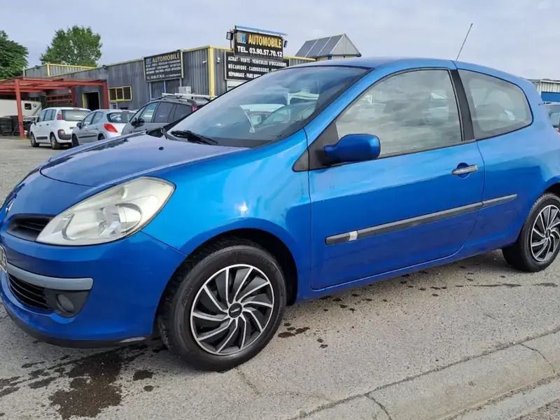 Bleu Utilisé 2006 Renault Clio III Berline | 2 990 € (Prix juste) - Image 1/4