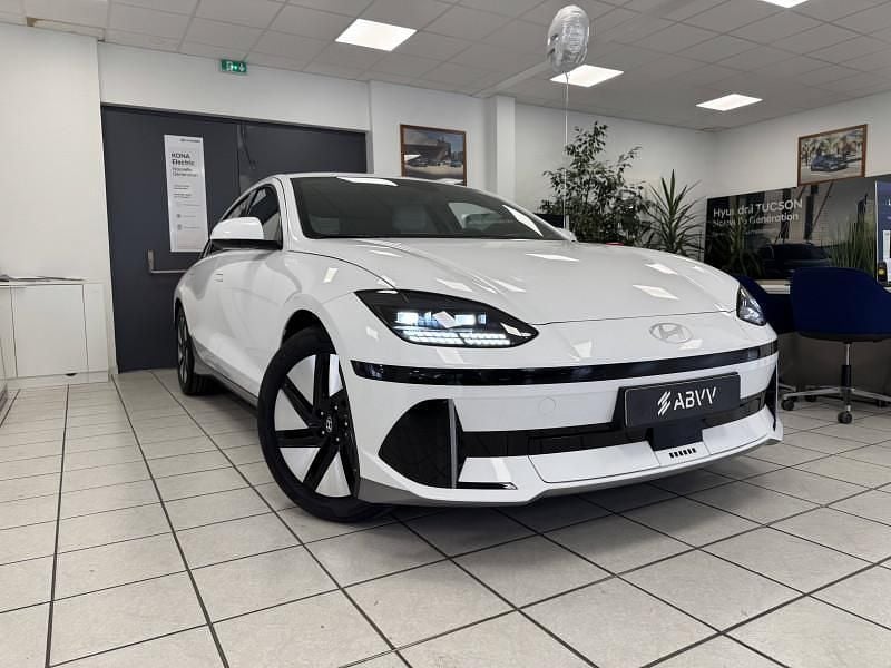 Blanc Occasion 2023 Hyundai Ioniq 6 Berline | 49 889 € - Image 1/4