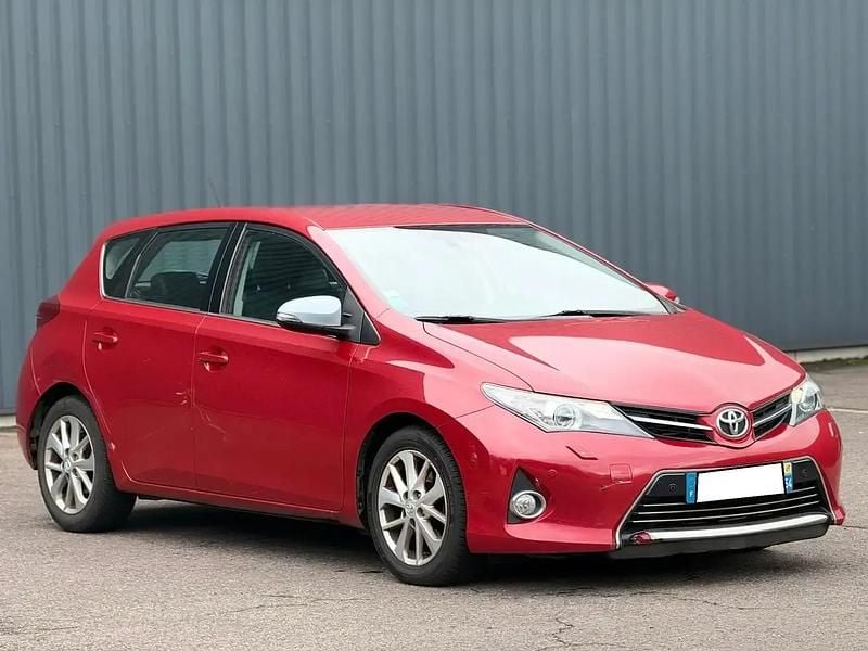 Occasion 2013 Toyota Auris Berline | 5 990 € (Bon prix) - Image 1/4
