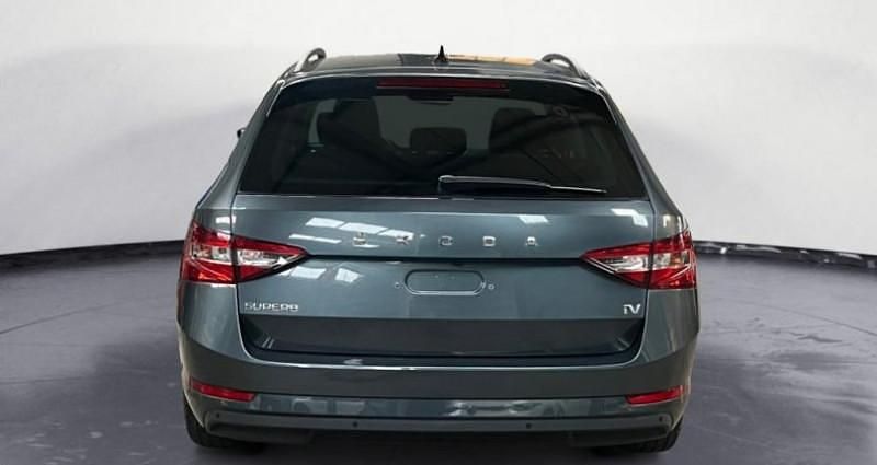 Occasion Skoda Superb Business Line 156 ch (114 kW) 2021 Gris Break