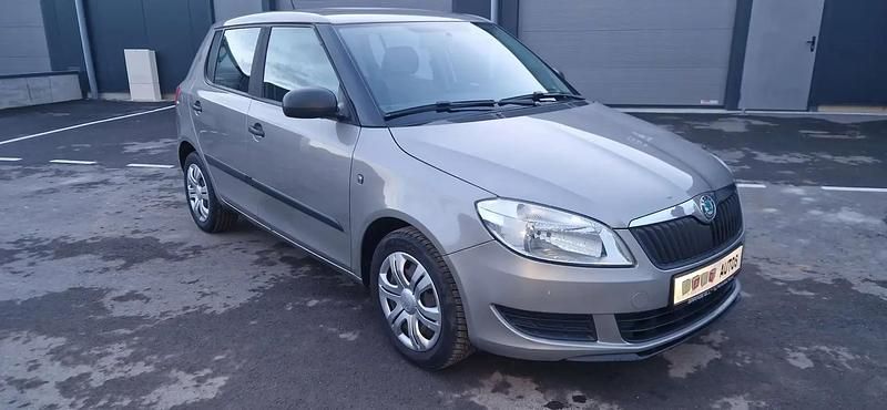 Argent Occasion 2011 Skoda Fabia Citadine | 5 490 € (Prix juste) - Image 1/4