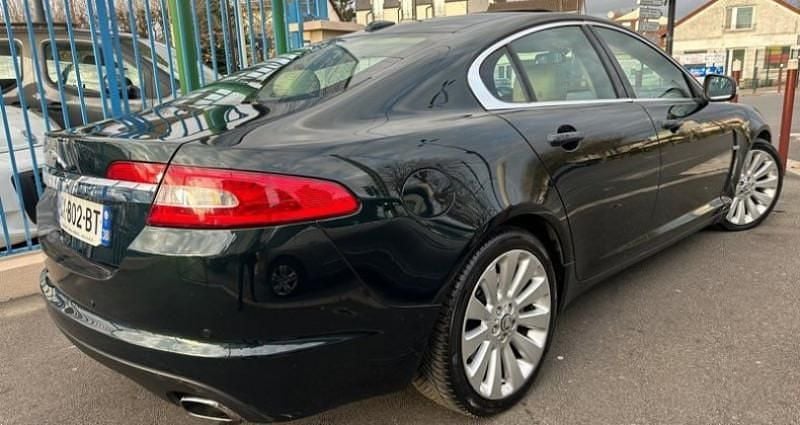 Occasion Jaguar XF 208 ch (152 kW) 2009 Vert Berline