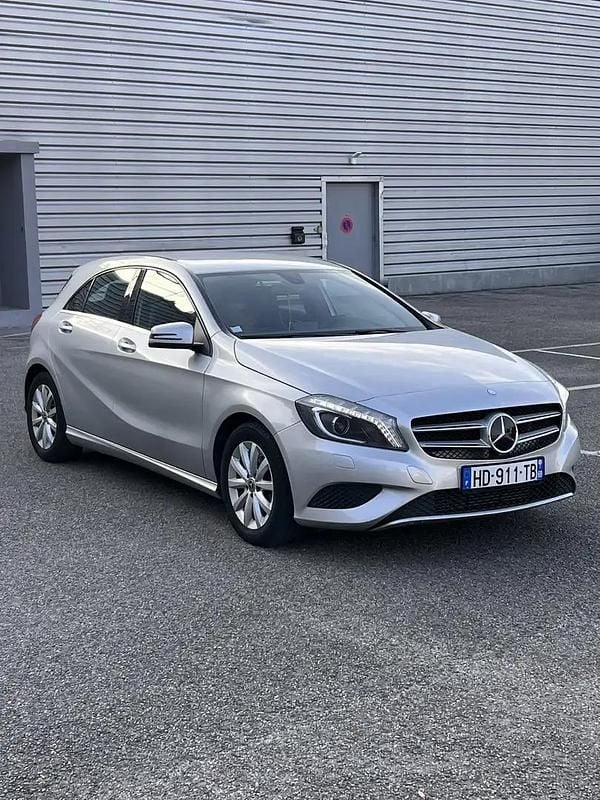 Utilisé 2013 Mercedes A180 Berline | 12 399 € (Bon prix) - Image 1/4