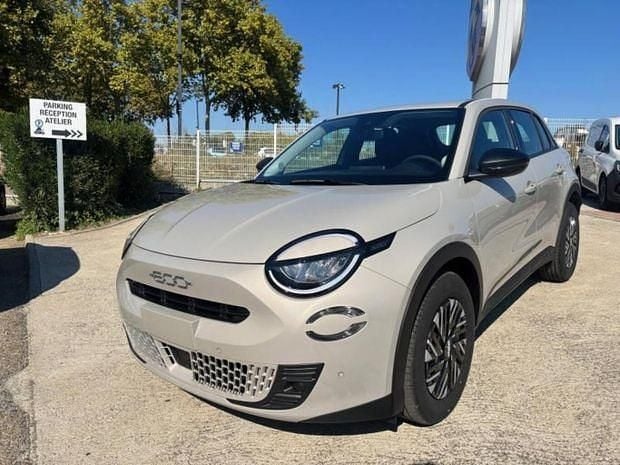 Nouvelle 2025 Fiat 600 | 25 990 € (Bon prix) - Image 1/4