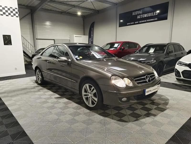 Occasion Mercedes 220 Avantgarde 150 ch (110 kW) 2008 Berline