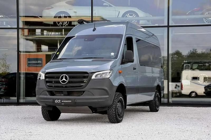 Gris Occasion 2022 Mercedes Sprinter Van | 109 900 € - Image 1/4