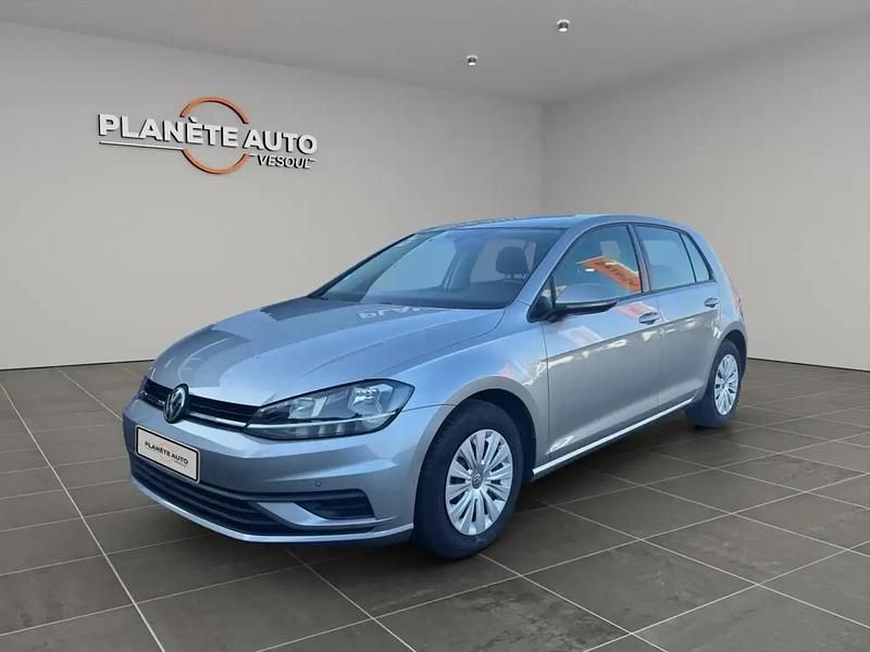 Gris Occasion 2018 VW Golf Trendline Berline | 12 490 € (Prix juste) - Image 1/4