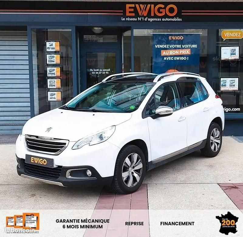 Blanc Utilisé 2016 Peugeot 2008 Allure SUV | 6 990 € (Bon prix) - Image 1/4