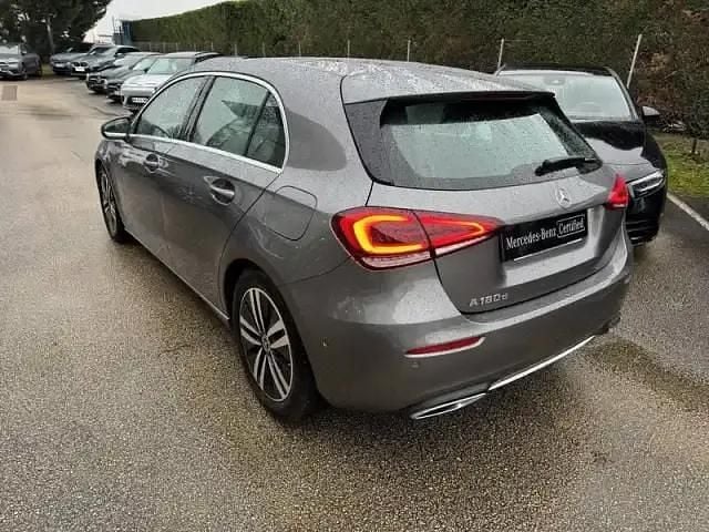 Occasion Mercedes A180 2022 Gris Berline