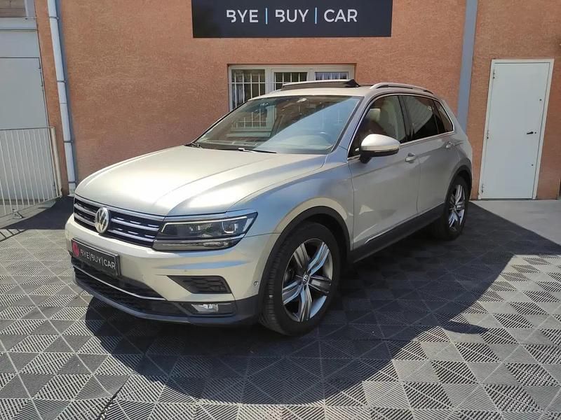 Gris Utilisé 2018 VW Tiguan SUV | 19 390 € (Prix assez cher) - Image 1/4