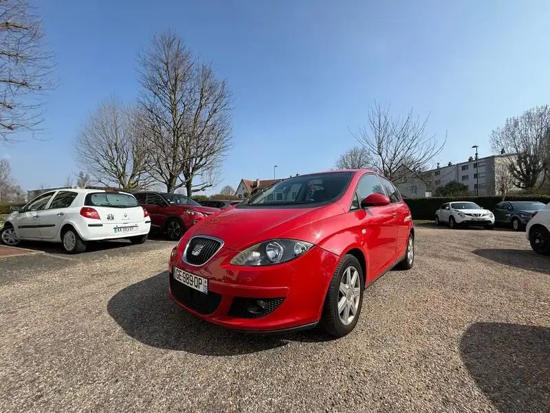 Rouge Occasion 2007 Seat Altea Monospace | 2 800 € - Image 1/4