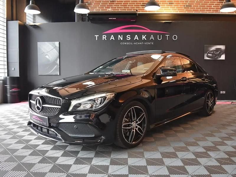 Noir Occasion 2016 Mercedes CLA220 Berline | 17 990 € (Prix juste) - Image 1/4