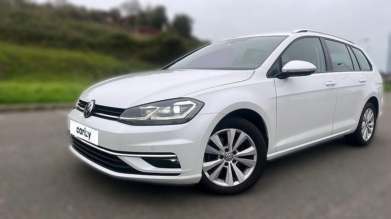 Blanc Utilisé 2017 VW Golf VII Business Break | 13 044 € (Bon prix) - Image 1/4