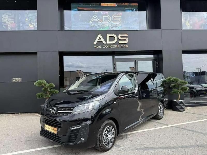 Noir Utilisé 2020 Opel Zafira Life Business Innovation Van | 29 990 € (Prix juste) - Image 1/4