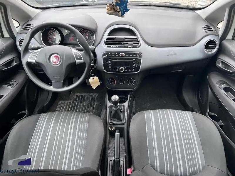 Occasion Fiat Punto Evo Active 69 ch (50 kW) 2011 Blanc Citadine