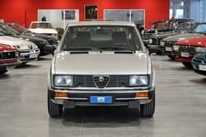 Argent Occasion 1983 Alfa Romeo Alfetta Berline | 19 500 € - Image 1/4