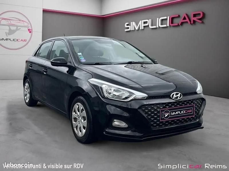 Noir Utilisé 2019 Hyundai i20 Edition Berline | 8 780 € (Prix juste) - Image 1/4