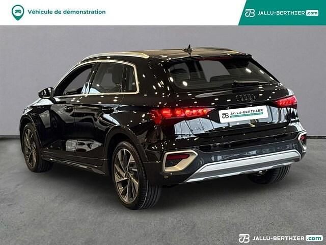 Nouvelle Audi A3 Design 150 ch (110 kW) 2026 Noir mythique métallisé