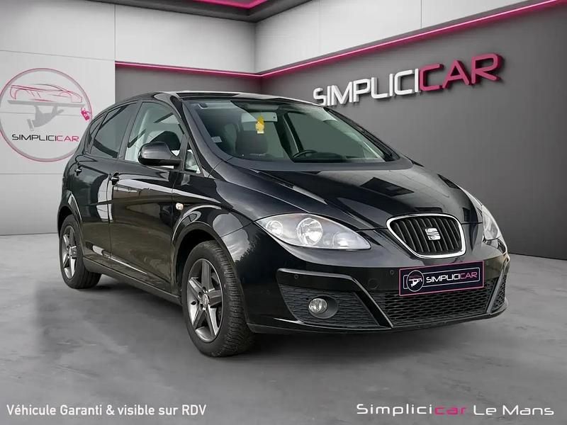 Noir Occasion 2014 Seat Altea I-Tech Break | 6 580 € - Image 1/4