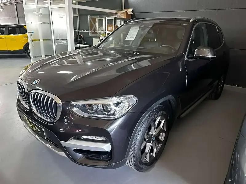 Noir Utilisé 2018 BMW X3 xLine SUV | 28 990 € (Prix cher) - Image 1/2
