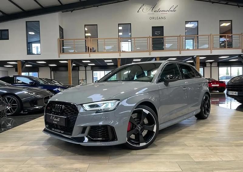 Gris Utilisé 2018 Audi RS3 Sport Citadine | 45 990 € (Prix assez cher) - Image 1/4