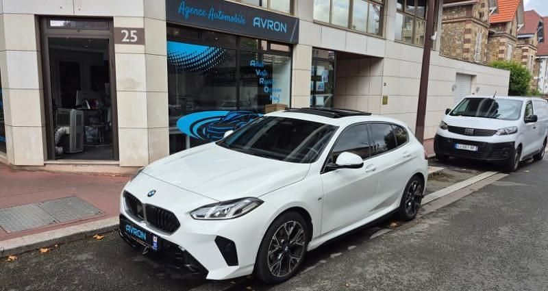 Blanc Utilisé 2024 BMW 120 M Sport Citadine | 38 990 € (Prix assez cher) - Image 1/4
